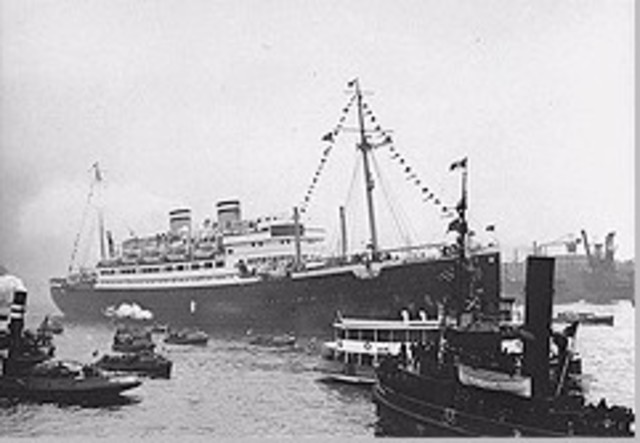 The St. Louis sails off.