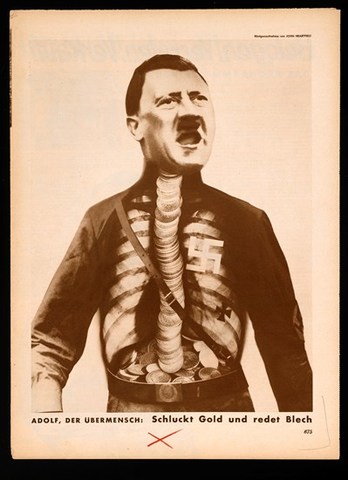 John Heartfield - Adolf, der Ubermensch: Schluckt Gold und redet Blech