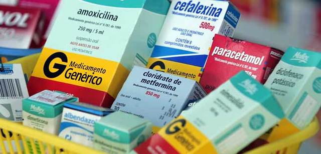 Medicamentos esenciales.