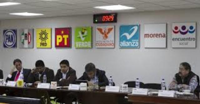 Reforma al régimen de partidos (Alvaro Uribe Velez)