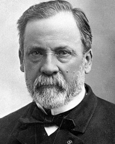 Se crea la vacuna contra la la tuberculosis y tétanos