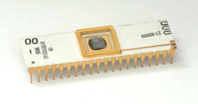 INTEL 8748