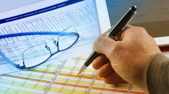 Se aprueba y discute el predictamen.