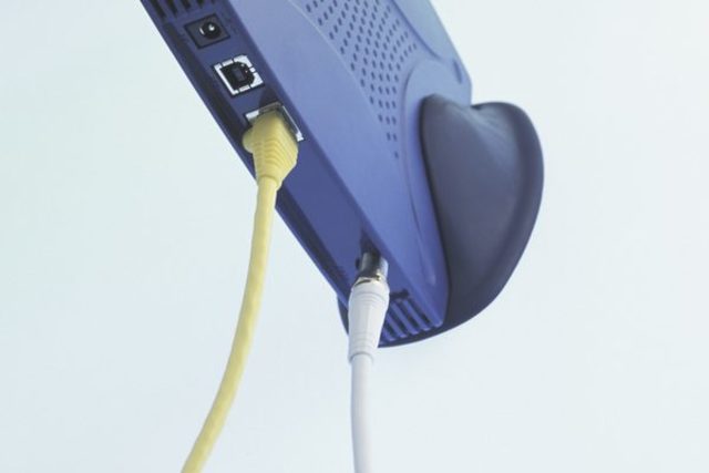 Internet por Modem o Cable