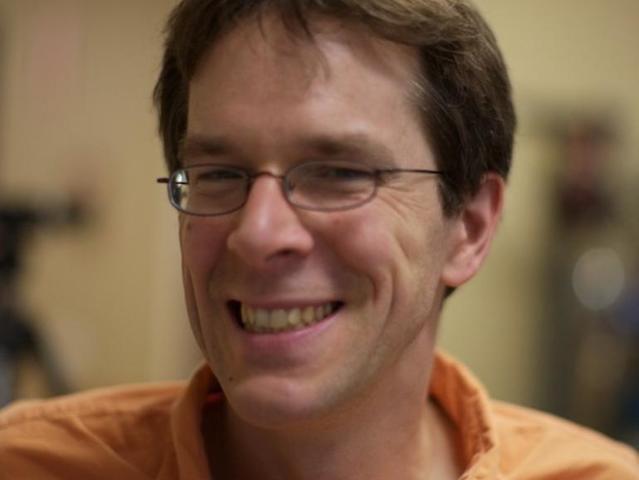 The Morris Worm Attacks the Internet