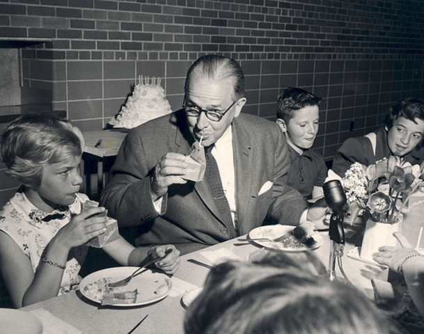 SCHOOL LUNCH FOR ALL