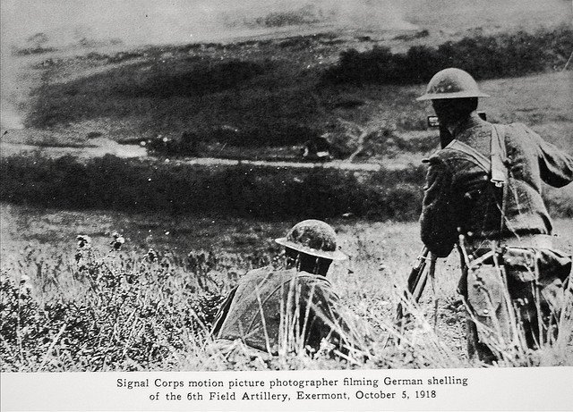 Grecia entra en guerra