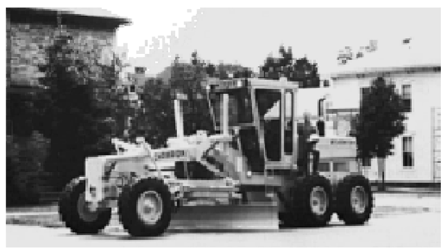 niveladora 100 años despues