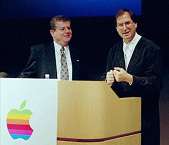 REGRESO DE JOBS A APPLE