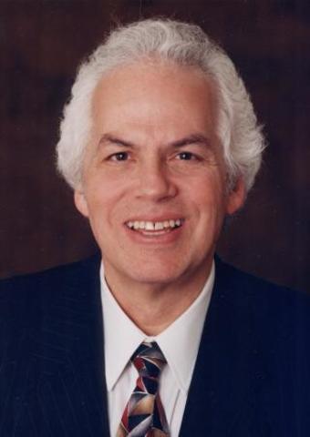 Stanley Prusiner descubrio un nueve agente infeccioso conocido como "el prion"