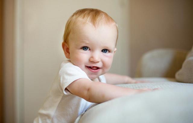 Toddler Walks Unsupported for the First Time!