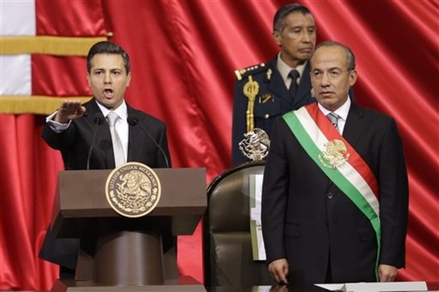 Enrique Peña Nieto toma protesta como presidente de la república