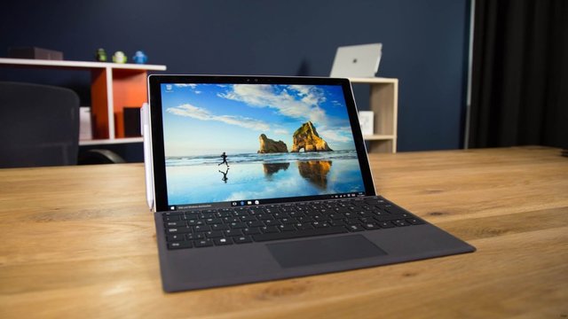 MICROSOFT SURFACE PRO 4