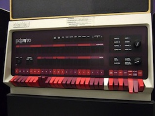 Laboratiorios Bell, Licencias