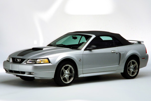 MUSTANG 1999