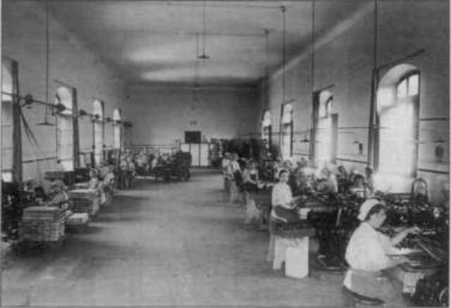 Juan Nepomuceno Adorno (Máquina para fabricar cigarrillos)