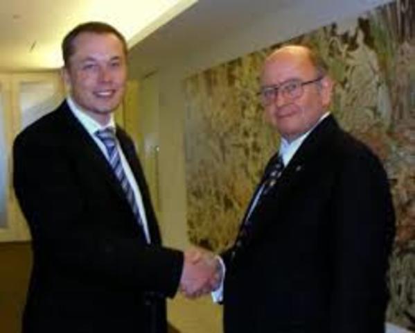 Heinlein Award for Advances in Space Marketing.