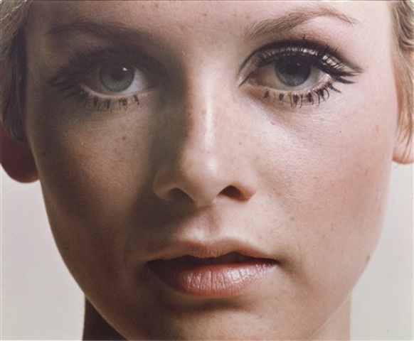 Maquillaje de ojos en 1960