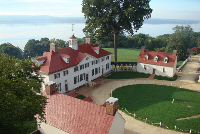 Washington becomes the owner of Mount Vernon