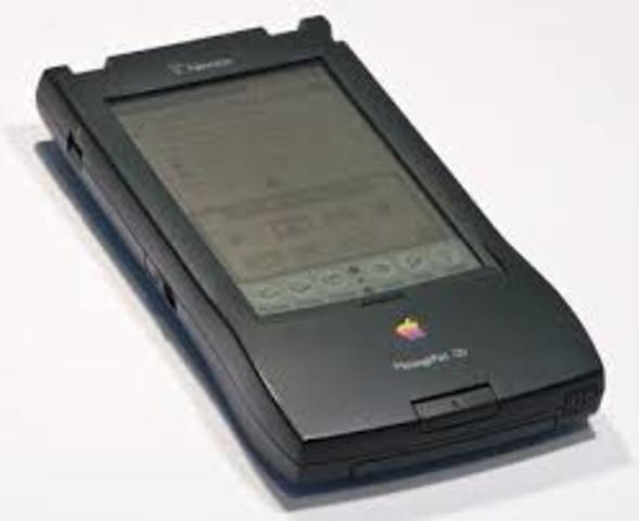 Apple presenta newton, la primera PDA