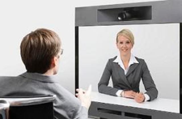 Compression Labs empezó a comercializar sistemas de videoconferencia