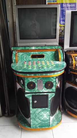 2007, Videoke Machine