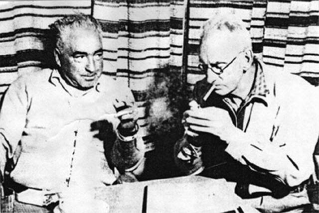 Alexander Neill conoce a Wilhelm Reich en Noruega, comenzará con él su terapia psicológica y recibirá otra de sus grandes influencias en el trato con los niños, especialmente en cómo se ejerce la represión sexual.