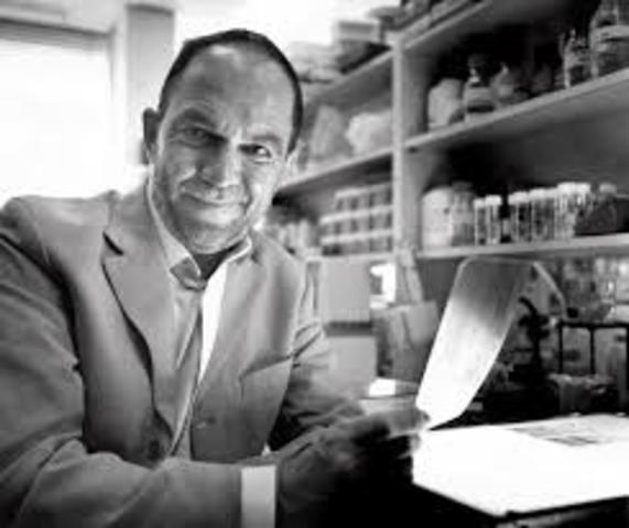 Sir Alec John Jeffreys : "Huellas genómicas"