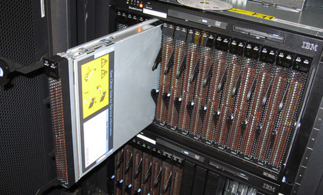 RLX Blade, primer servidor en formato “blade”