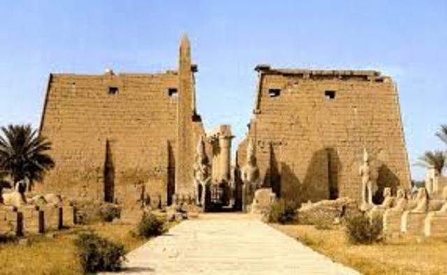 Ciudad de Thebas: Inspector.