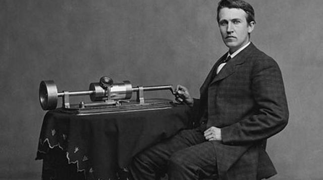 Fonógrafo - Thomas Alva Edison