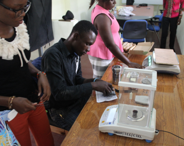 Primeros Laboratorios de Estandares