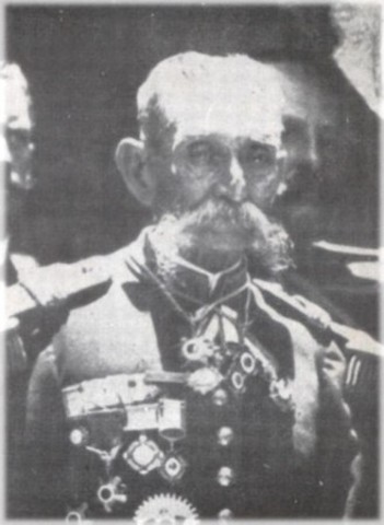 Inicia campaña militar definitiva en contra de los mayas, a cargo del general , Ignacio Bravo