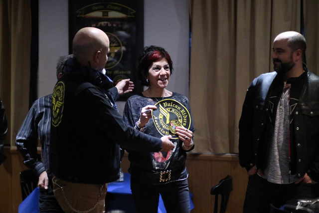 ENTREGA DE PARCHES A  SOCIOS NUEVOS