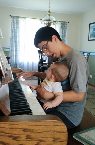 First time I play piano with sister