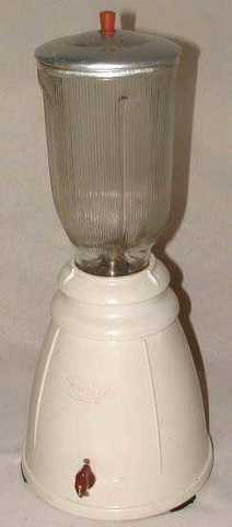 Origen de la licuadora convencional
