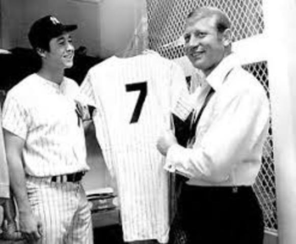 New York Yankees Mickey Mantle retires