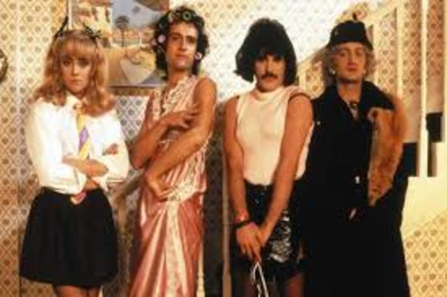 ESTRENO DE  “I Want To Break Free”