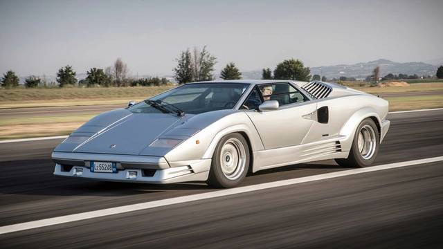 LAMBORGHINI COUNTACH