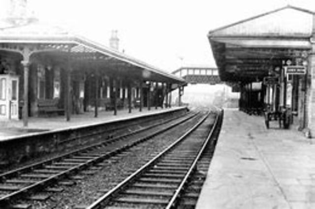 The boy hasn't forgotten the girl from the Deoli station.