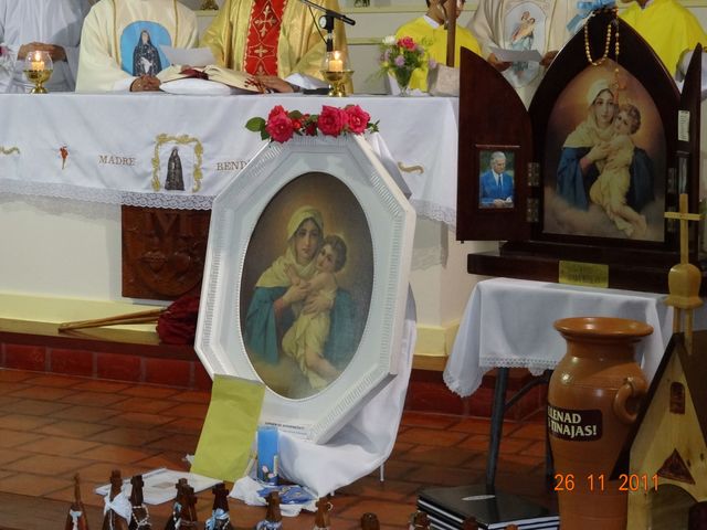 CORONACION CUADRO: "REINA DE LA DIÓCESIS Y DE NUESTRO MAYOR ANHELO"