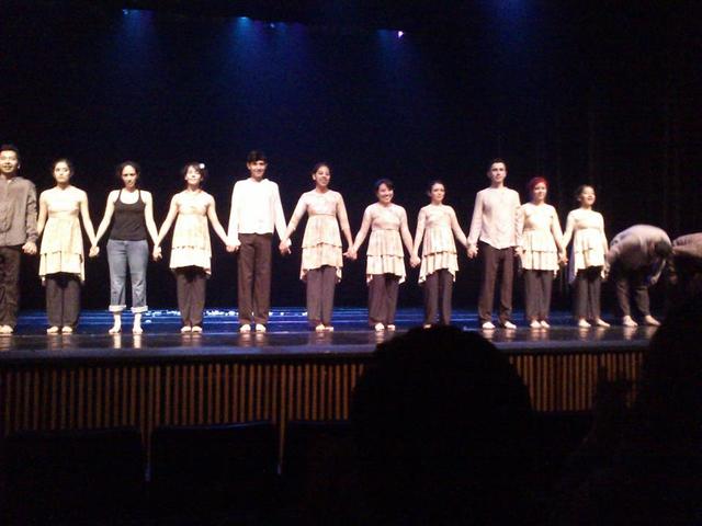 Primer funcion con la compañía de danza Destellos de Luna en el teatro Javier Barros