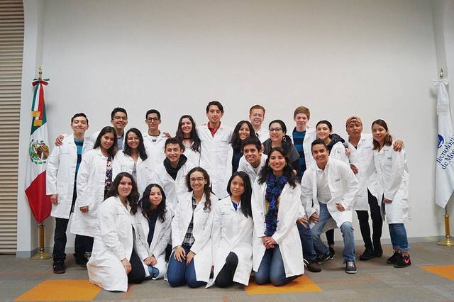Graduación de Ingeniero en Biotecnología