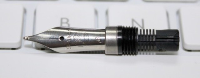 Fabricacion de plumas y partes mecanicas