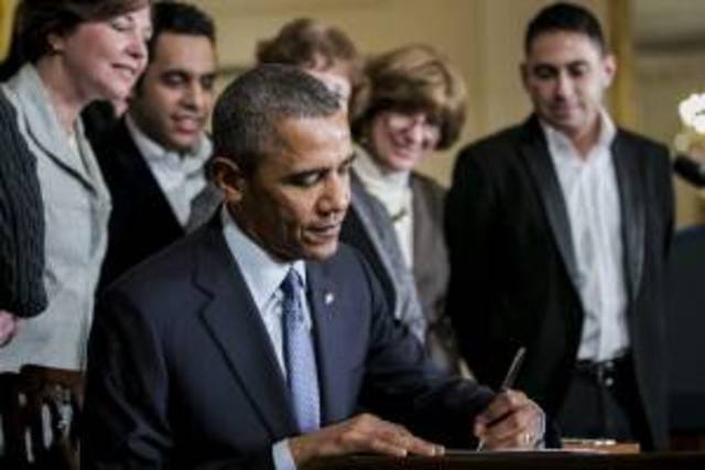 Presidente Obama firma el Decreto 13571