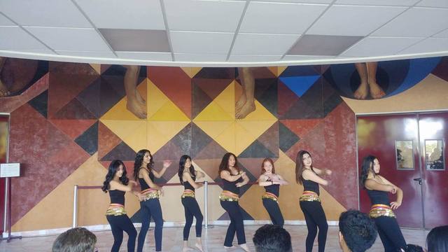 Empiezo a bailar danza árabe