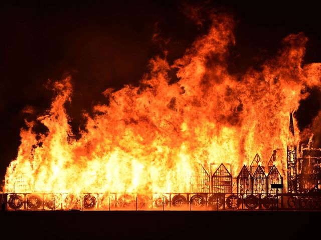 September,2 Sunday (4:00 am)