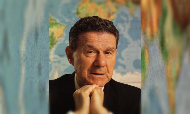 Armand Vallin Feigenbaum.