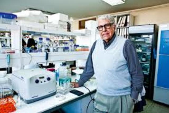 PRIMERA VACUNA PARA LA HEPATITIS B