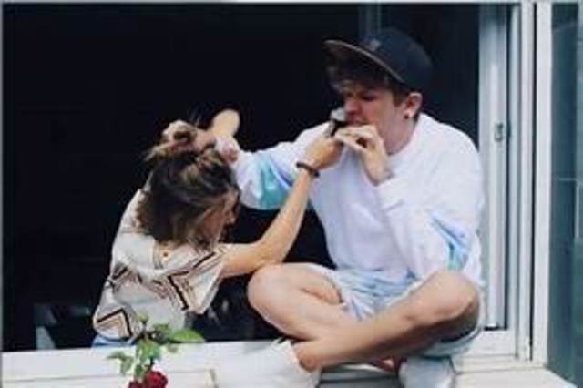 My brother invited me to a pop music concert. It was a fabulous time at his side